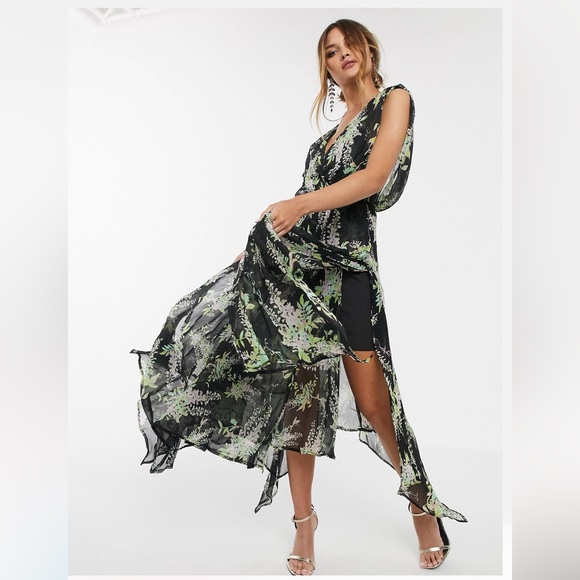 wrap bodice maxi dress with draped back in lilac floral print with maxi base - Picture 4 of 4